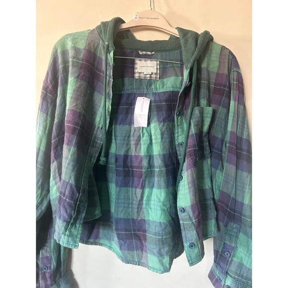 NWT $50 American Eagle Cropped Distressed Flannel Hoodie Plaid Sweatshirt Sz L - Picture 9 of 10